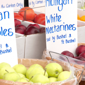 Michigan fresh produce at a Michigan farmer's market