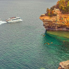 upper peninsula boat tours
