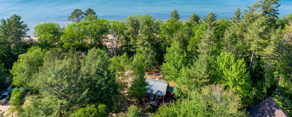 small vacation rental on lake, upper peninsula michigan