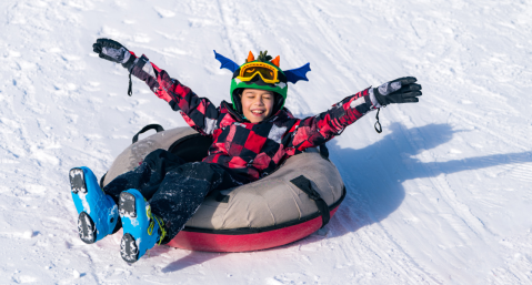 child snow tubing