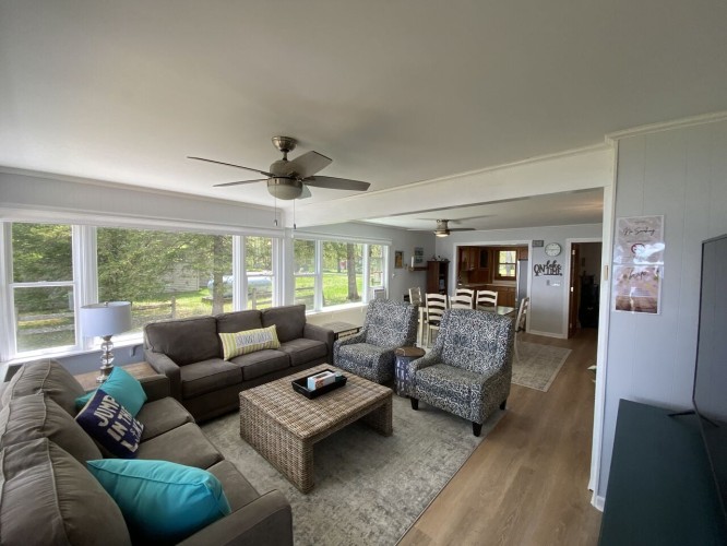Douglas Lake House